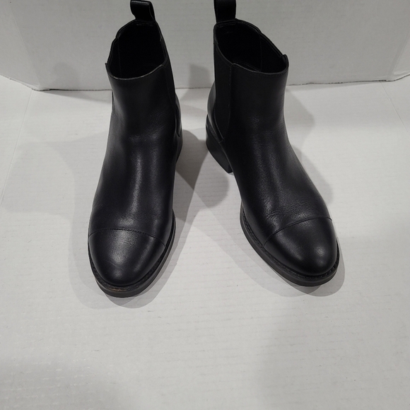 Cole Haan Grand Os Mara Chelsea Boots Size 6B - Picture 3 of 13